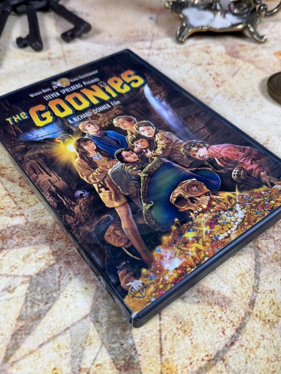 Warner Bros. Other - The Goonies DVD | 1985 Adventure Comedy Film | Pre-Owned